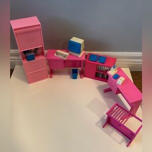 Vintage 1986 Mattel Barbie Travel Agent Playset